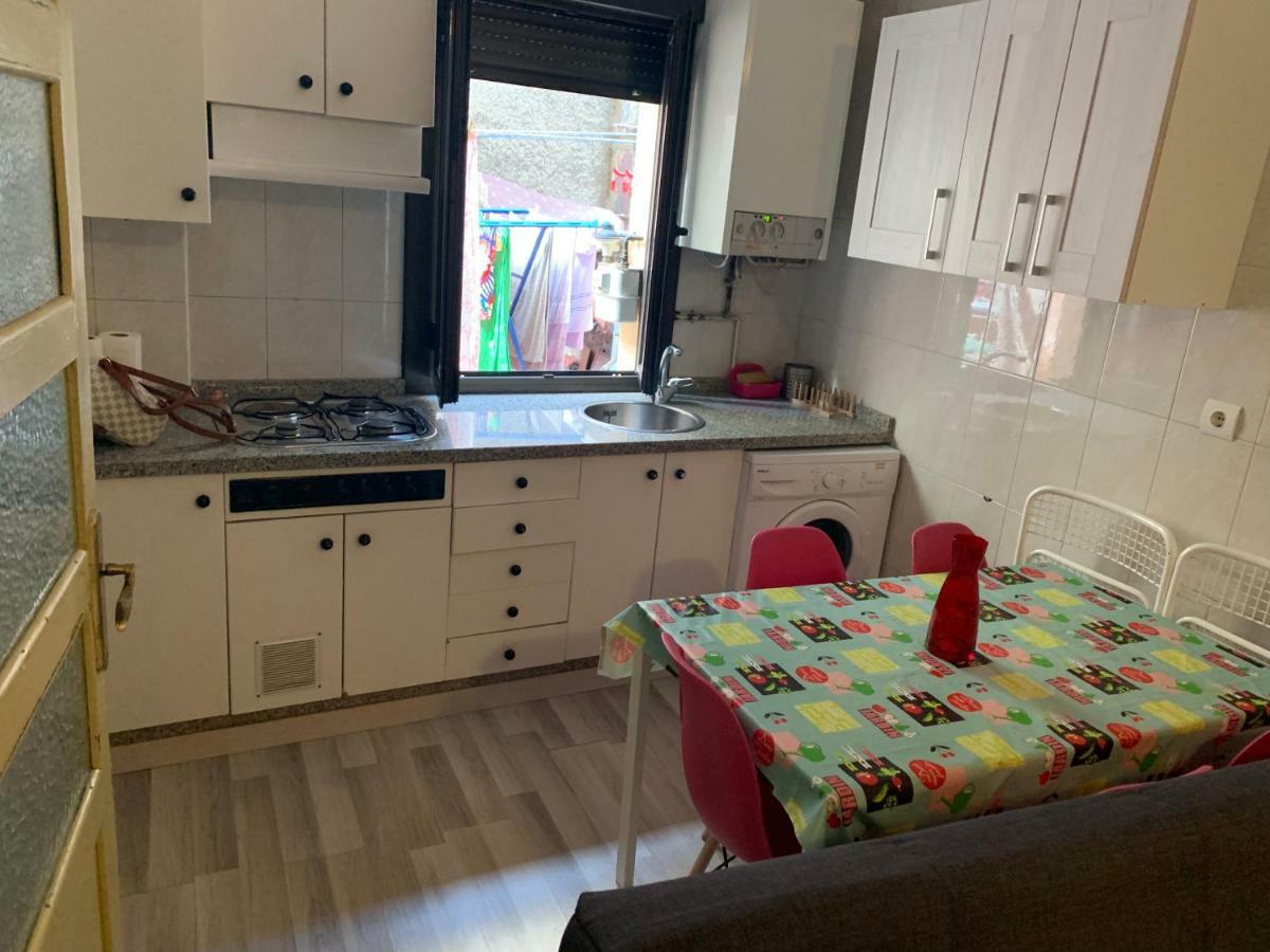 Ideal Grupos Grandes Barrio Humedo Leon Exterior photo